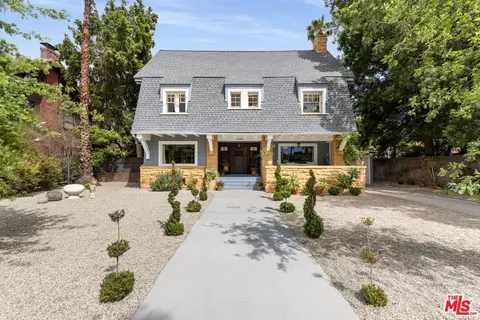 2248 S Hobart Blvd, Los Angeles, CA 90018