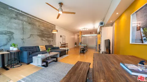1111 S Grand Ave #605, Los Angeles, CA 90015
