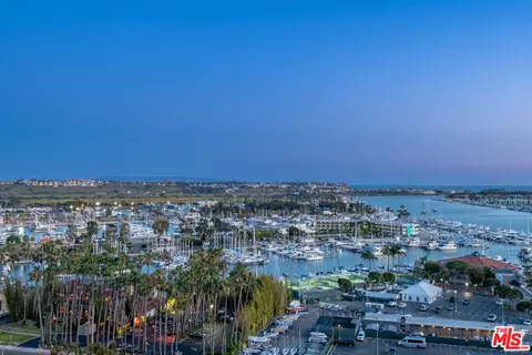 13700 Marina Pointe Dr #1629, Marina Del Rey, CA 90292