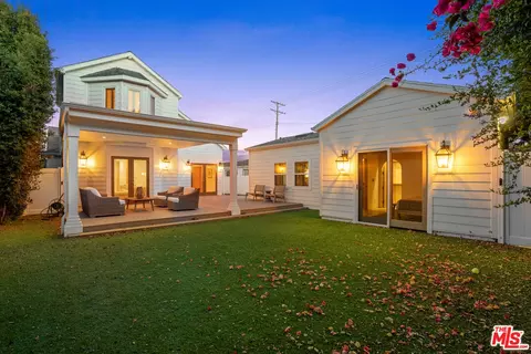 7881 Airlane Ave, Los Angeles, CA 90045