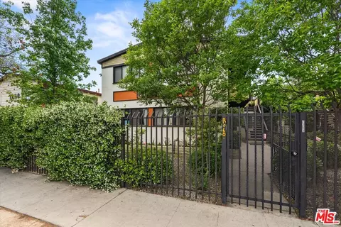 Exterior - 7253 Vineland Ave, Sun Valley, CA 91352 photo 2 of 6