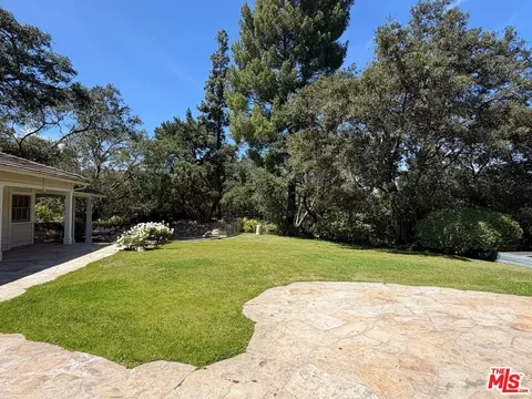 3301 Oakdell Rd, Studio City, CA 91604