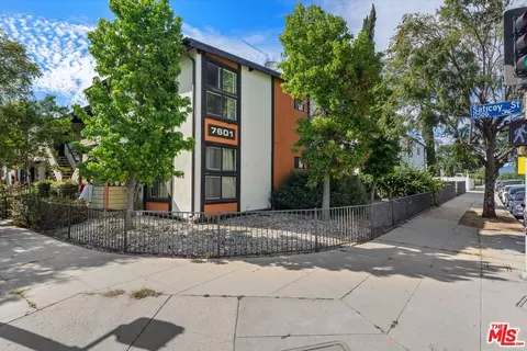 7601 Whitsett Ave, North Hollywood, CA 91605