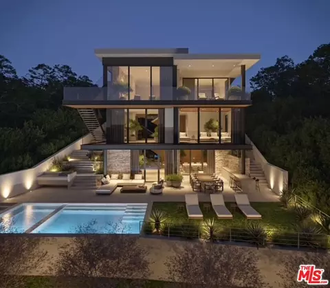 865 Oreo Pl, Pacific Palisades, CA 90272