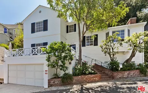 2872 Westshire Dr, Los Angeles, CA 90068