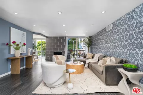 8530 Holloway Dr #311, West Hollywood, CA 90069