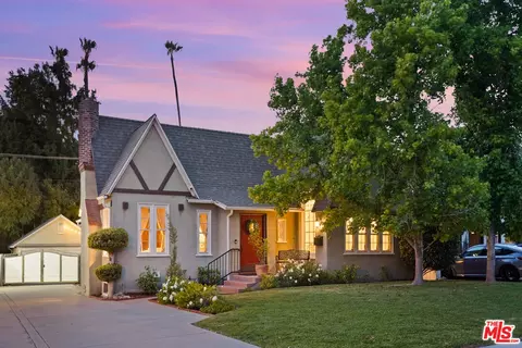 1117 Viscano Dr, Glendale, CA 91207