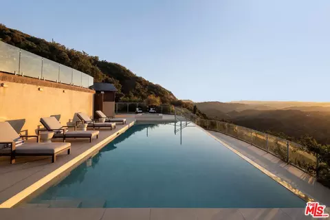 25155 Piuma Rd, Malibu, CA 90265