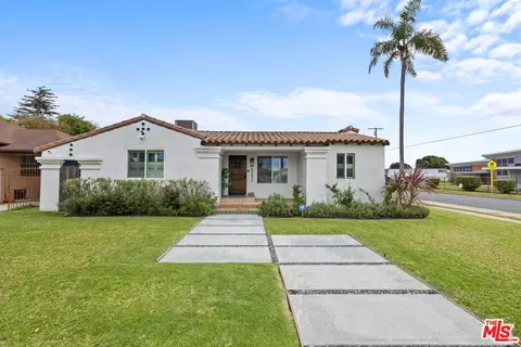 9232 S 8th Ave, Inglewood, CA 90305