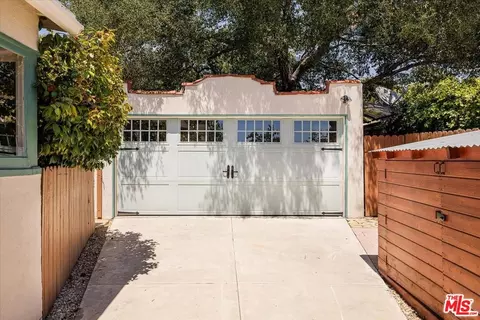 1961 Queensberry Rd, Pasadena, CA 91104 photo 23