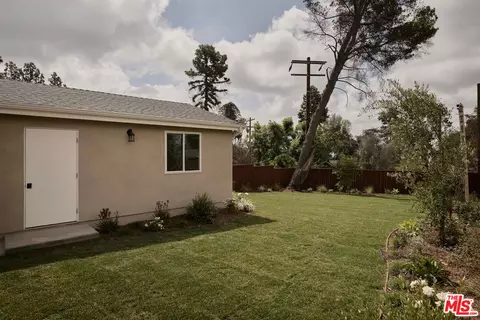 Exterior - 1108 E Palm St, Altadena, CA 91001 photo 5 of 7