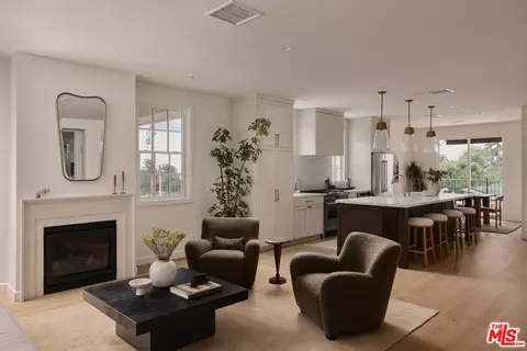 Living - 1108 E Palm St, Altadena, CA 91001 photo 1 of 1