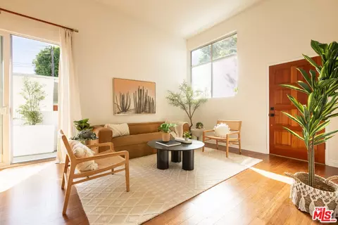 1304 Berkeley St #3, Santa Monica, CA 90404