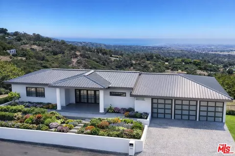 14 Bronco Dr, Rancho Palos Verdes, CA 90275