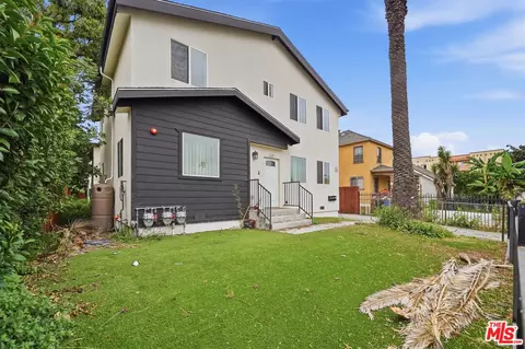 222 W 80th St, Los Angeles, CA 90003