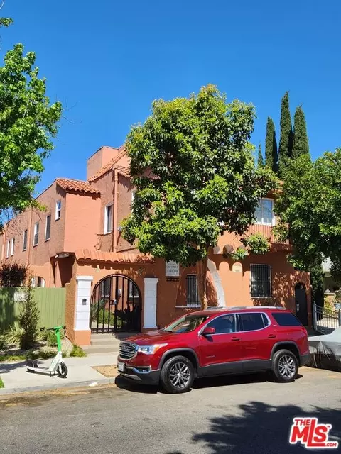 1217 Cedar Ave, Long Beach, CA 90813