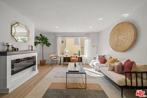 8515 Saturn St #103, Los Angeles, CA 90035