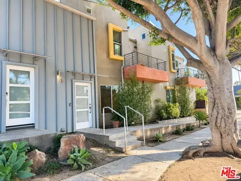 1803 16th St #B, Santa Monica, CA 90404