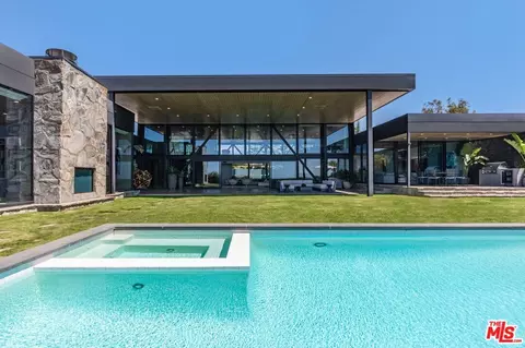 630 Clinton Pl, Beverly Hills, CA 90210