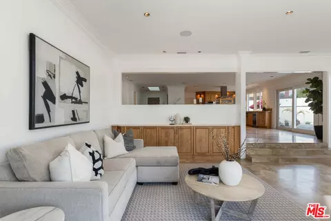 Living - 802 Lees Ave, Long Beach, CA 90815 photo 2 of 4