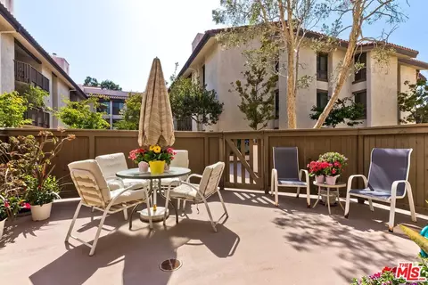8515 Falmouth Ave #208, Playa Del Rey, CA 90293