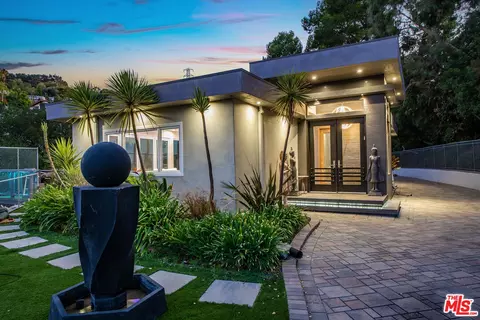 3430 Wrightwood Dr, Studio City, CA 91604