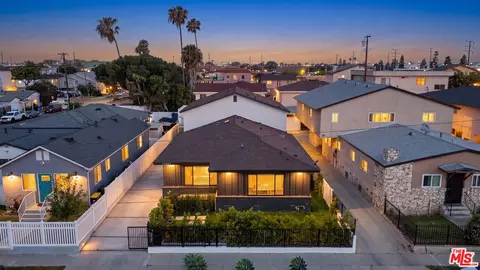 12527 Cranbrook Ave, Hawthorne, CA 90250