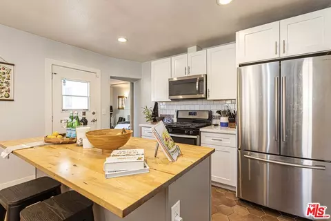 1432 W 91st St, Los Angeles, CA 90047