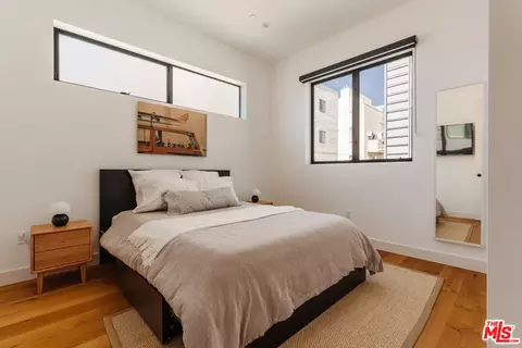 Bedroom - 2416 Penmar Ave, Venice, CA 90291 photo 5 of 5