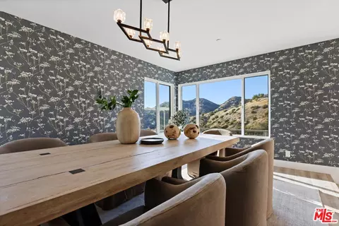 Dining - 53 Saddlebow Rd, Bell Canyon, CA 91307 photo 3 of 4