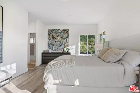 Bedroom - 53 Saddlebow Rd, Bell Canyon, CA 91307 photo 8 of 11