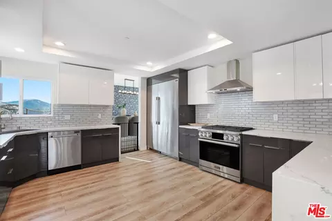 Kitchen - 53 Saddlebow Rd, Bell Canyon, CA 91307 photo 1 of 2