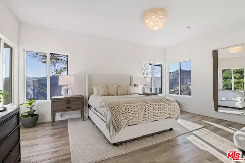 Bedroom - 53 Saddlebow Rd, Bell Canyon, CA 91307 photo 7 of 11