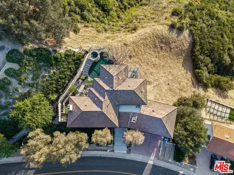 View/Area - 53 Saddlebow Rd, Bell Canyon, CA 91307 photo 1 of 3