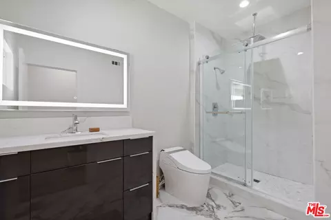 Bath - 53 Saddlebow Rd, Bell Canyon, CA 91307 photo 7 of 7