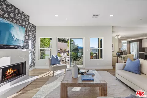Living - 53 Saddlebow Rd, Bell Canyon, CA 91307 photo 9 of 9