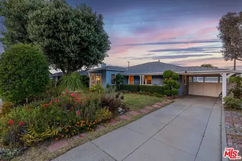 7912 Naylor Ave, Los Angeles, CA 90045