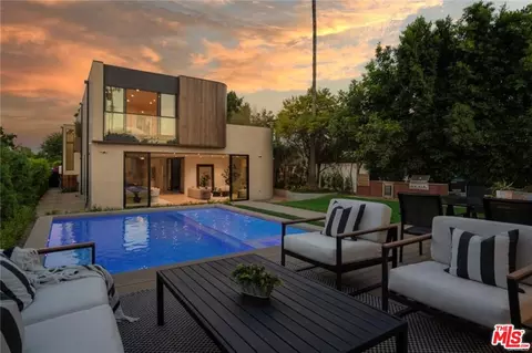 4939 Petit Ave, Encino, CA 91436