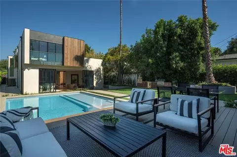 4939 Petit Ave, Encino, CA 91436