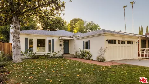 5535 Ventura Canyon Ave, Sherman Oaks, CA 91401