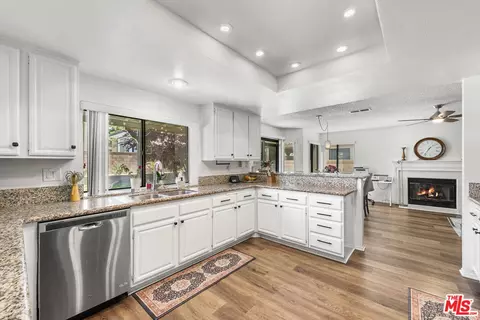 Kitchen - 43258 33rd St, Lancaster, CA 93536 photo 4 of 4