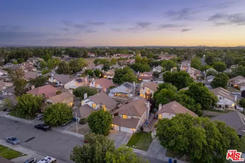View/Area - 43258 33rd St, Lancaster, CA 93536 photo 2 of 5