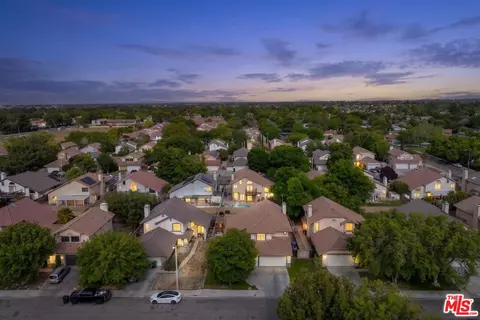 View/Area - 43258 33rd St, Lancaster, CA 93536 photo 5 of 5