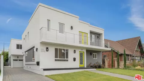 2209 6th Ave, Los Angeles, CA 90018