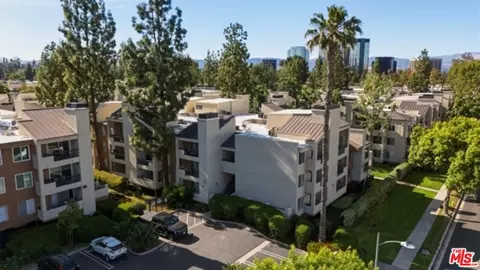 21450 Burbank Blvd #314, Woodland Hills, CA 91367