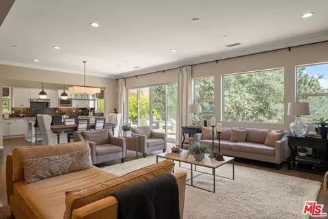 4964 Hydepark Dr, Agoura Hills, CA 91301