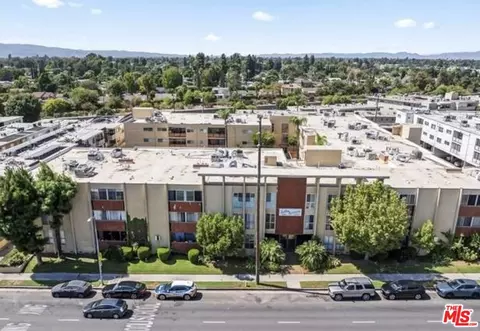 6225 Coldwater Canyon Ave #112, North Hollywood, CA 91606