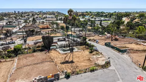 1214 Rimmer Ave, Pacific Palisades, CA 90272