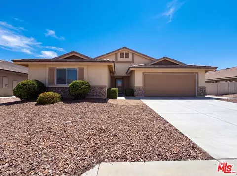 5654 W Forry Ct, Lancaster, CA 93536