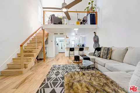 7050 Shoup Ave #181, Canoga Park, CA 91303